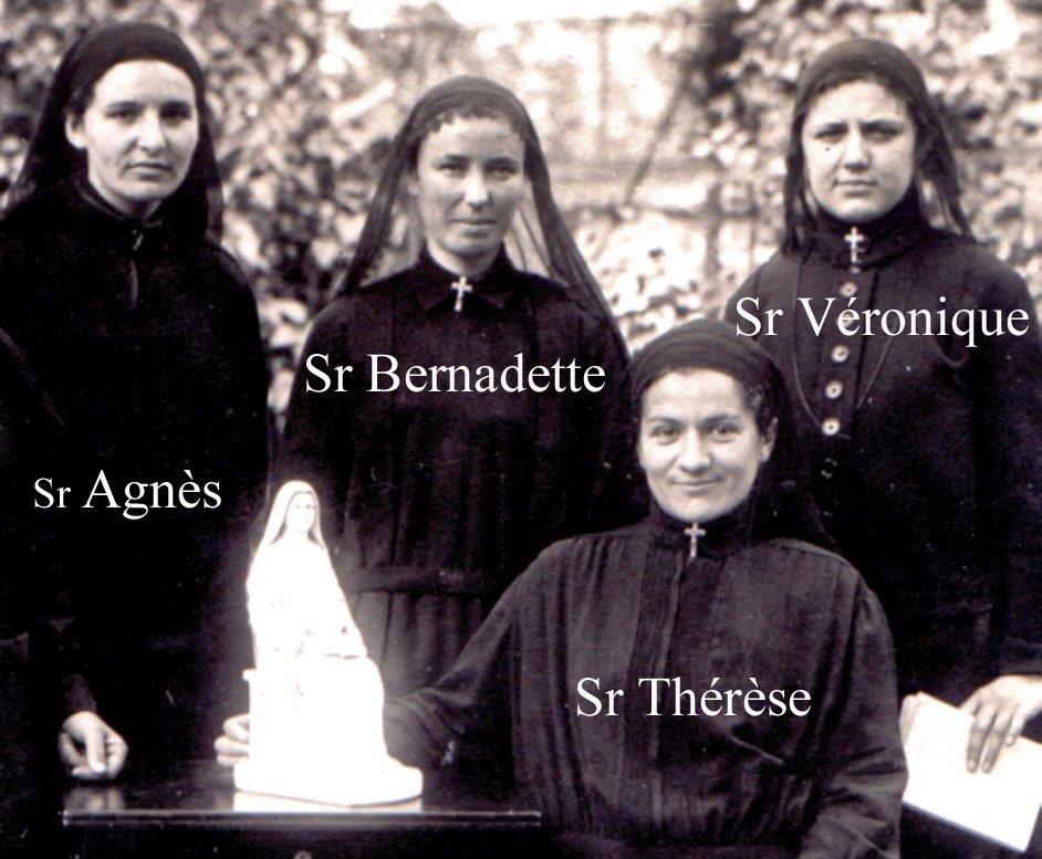 01-les_premieres_soeurs_oblates_a_l_ecole_de_ste_therese_de_l_enfant_jesus