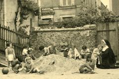 Il y a 80 ans, les Soeurs Oblates de Ste Thérèse...