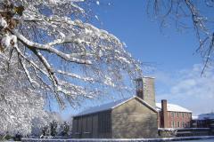 La Maison-Mère sous son blanc manteau