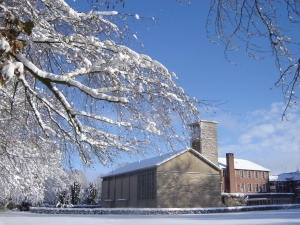 La Maison-Mère sous son blanc manteau